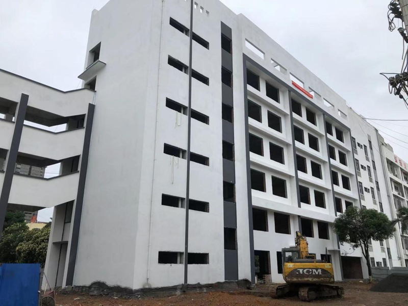 2020年12月來(lái)賓市第八中學(xué)教學(xué)綜合樓二期工程，預(yù)算金額約386萬(wàn)元